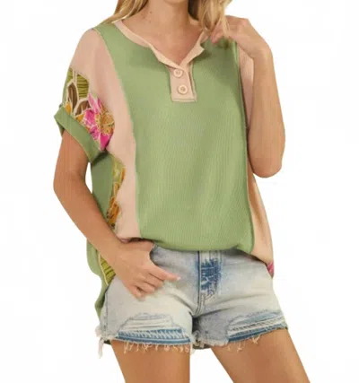7th Ray Piper Floral Blend Top In Avocado In Green