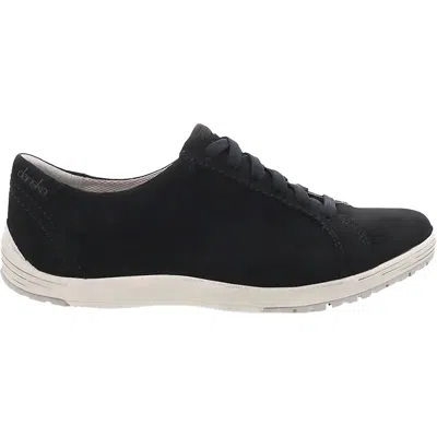 Dansko Women's Leela Waterproof Nubuck Sneaker In Black In Black