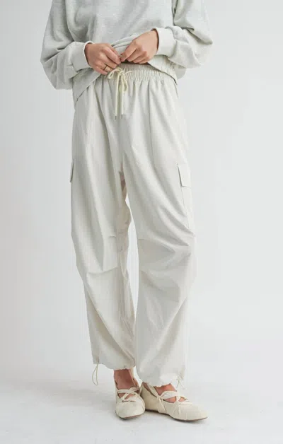 Sadie & Sage Vita Elastic Waist Cargo Pants In Ivory In Neutral