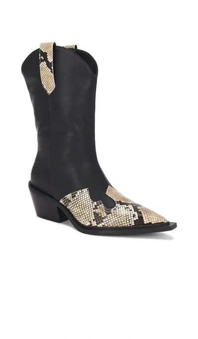 Nakedvice The Maeve Boot In Black