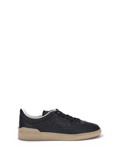 Valentino Upvillage Low-top Sneakers In Black