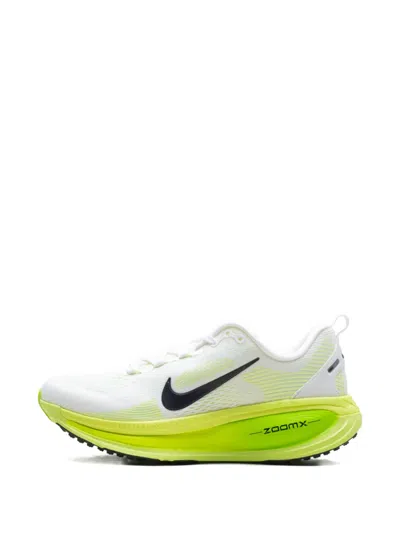 Nike Vomero 18 Running Shoe In Multi