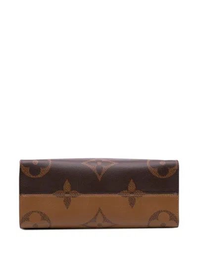 Pre-owned Louis Vuitton 2021-2025 Monogram Giant Onthego Mm Satchel