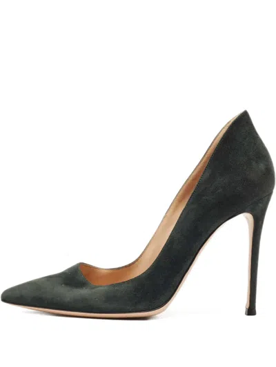 Pre-owned Gianvito Rossi Suede Point-toe Pumps