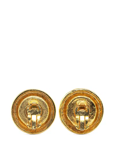 Pre-owned Chanel 20th Century Gold Plated Faux Pearl Round Clip On Earrings Costume Earrings