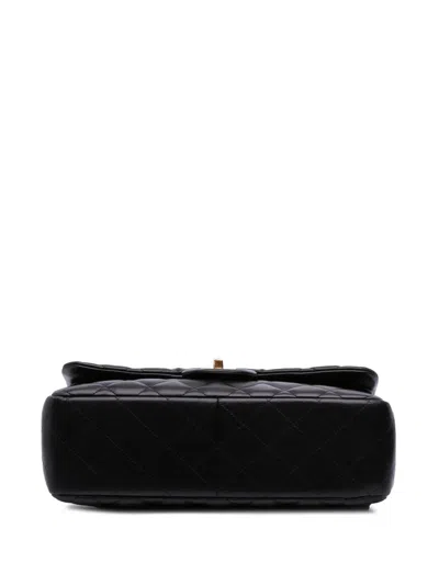 Pre-owned Chanel 2010-2011 Jumbo Classic Lambskin Double Flap Shoulder Bag