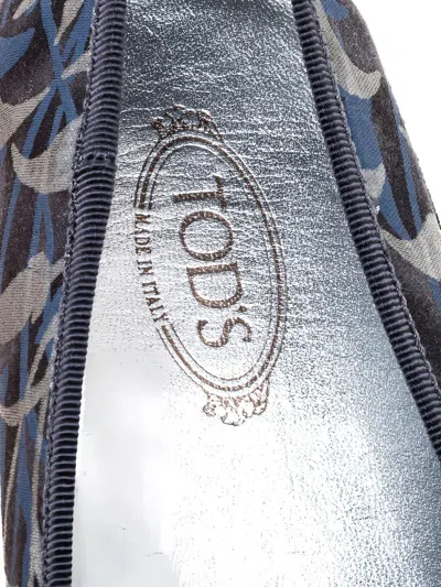 Pre-owned Tod's Vintage Gommino Floral-print Slip-on Sneakers