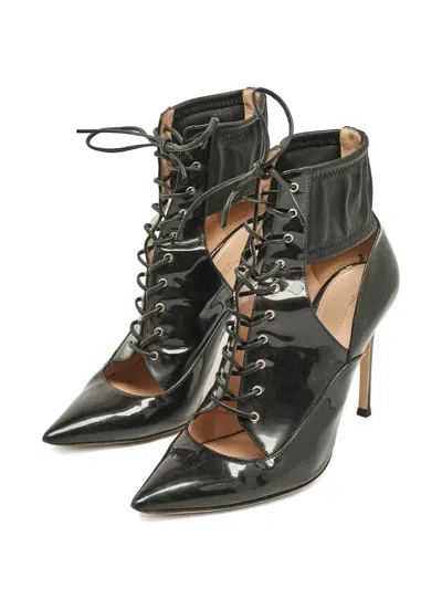 Pre-owned Gianvito Rossi 105mm Patent-leather Lace-up Boots In Black