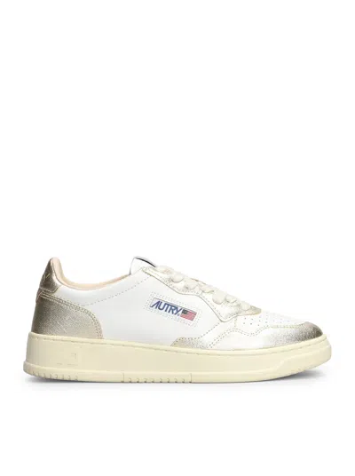 Autry Medalist Low Bicolor Sneakers In White And Platinum Metallic Leather
