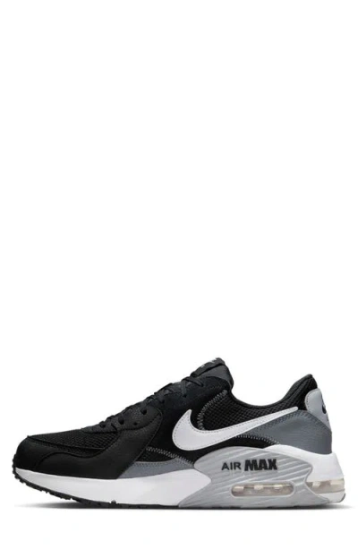 Nike Air Max Excee Sneaker