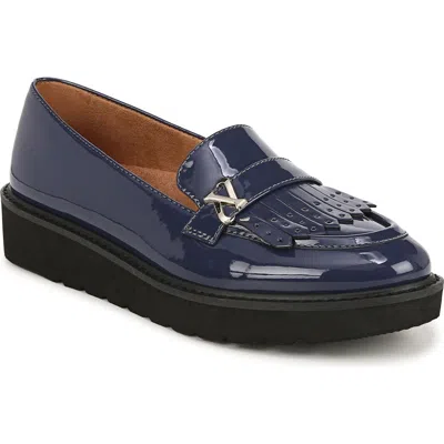 Naturalizer Expert Kilted Platform Loafer