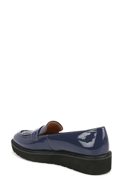 Naturalizer Expert Kilted Platform Loafer