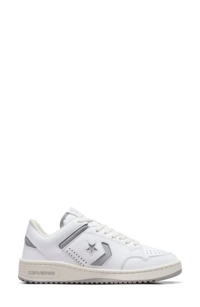 Converse Weapon Oxford Sneaker In White