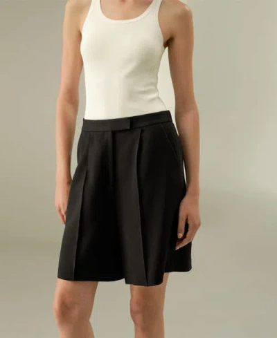Lilysilk Silk-wool Blend Polished Shorts In Black