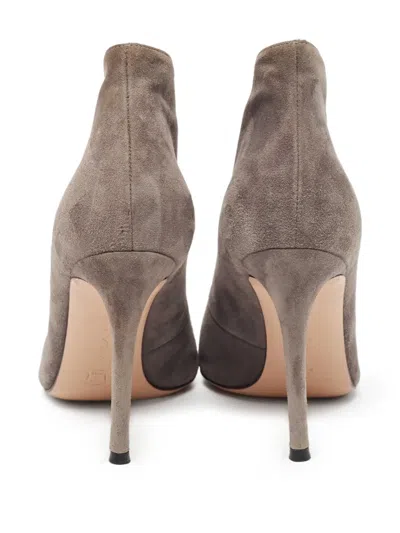 Pre-owned Gianvito Rossi 100mm Suede Peep-toe Pumps In Gray