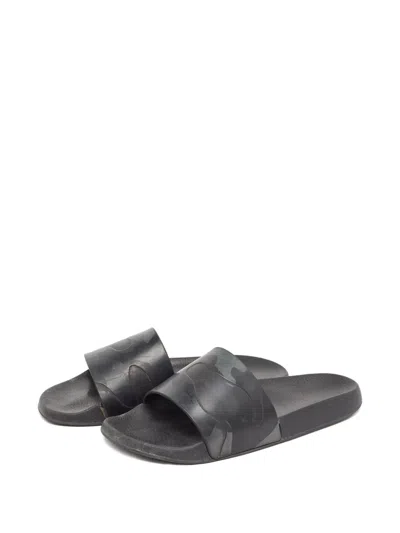Pre-owned Valentino Garavani Camouflage-print Slides In Black