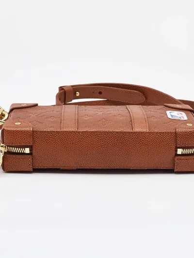 Pre-owned Louis Vuitton X Nba Soft Trunk Wallet Shoulder Bag In Brown