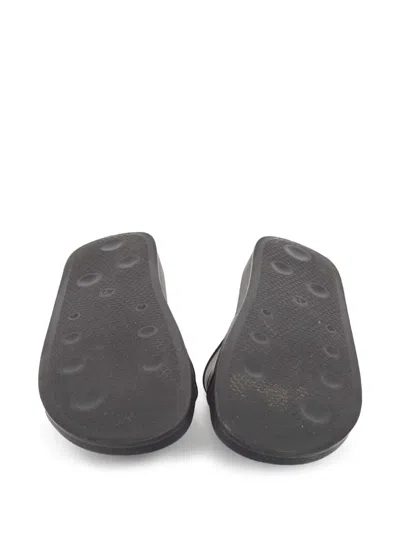 Pre-owned Off-white Embossed Logo Slides