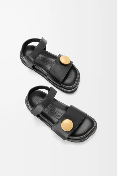 Loewe Women Pebble Sandals With Soft Calfskin Fussbett Sole In Black