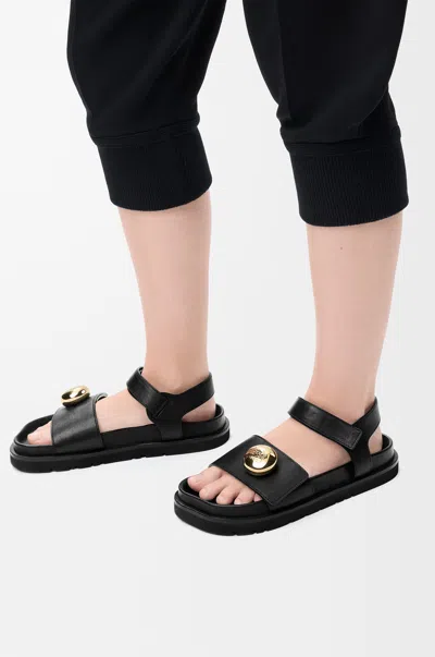 Loewe Women Pebble Sandals With Soft Calfskin Fussbett Sole In Black
