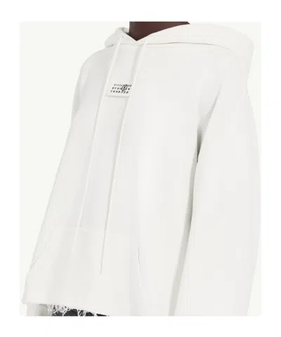 Mm6 Maison Margiela Mm6 By Maison Margiela Relaxed-fit Cotton Sweatshirt With Minimal Logo Detail In White