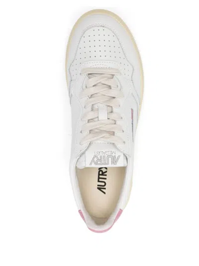 Autry White Sneakers With Lace-up Fastening