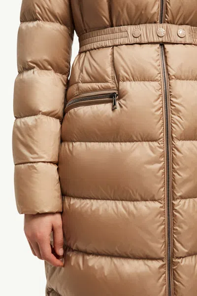Moncler Doudoune Longue À Capuche Bordée De Shearling Boedic
