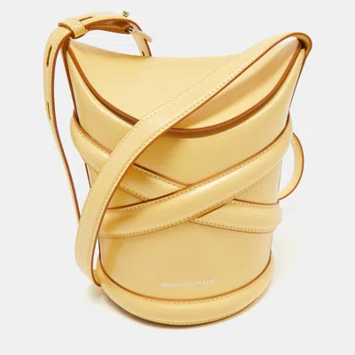 Pre-owned Alexander Mcqueen Yellow Leather Small The Curve Bucket Bag