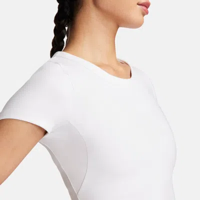 Nike (wmns)  One Fitted Dri-fit Cropped T-shirt Asia Sizing 'white'