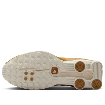 Nike Shox R4 Sneaker