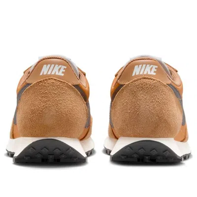 Nike Daybreak 'flax And Monarch'