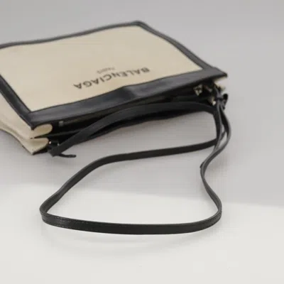 Pre-owned Balenciaga Navy Pouch Beige Canvas Clutch Bag ()
