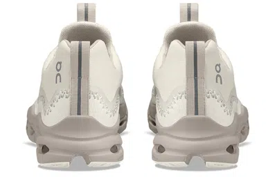 On Running (wmns)  Cloudaway 'ivory Pearl'