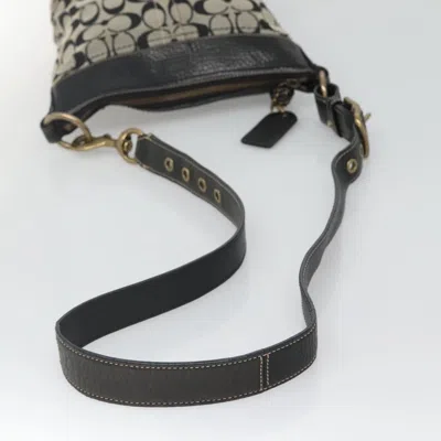 Pre-owned Coach Signature Beige Canvas Shoulder Bag ()