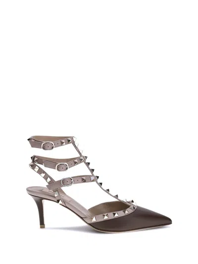 Valentino Rockstud 65 Two-tone Leather Pumps In Brown
