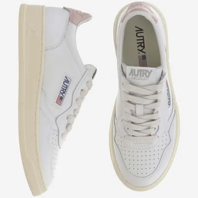 Autry Low Medalist Sneakers
