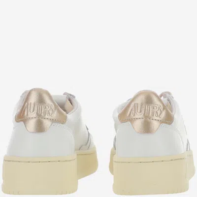 Autry Low Medalist Sneakers
