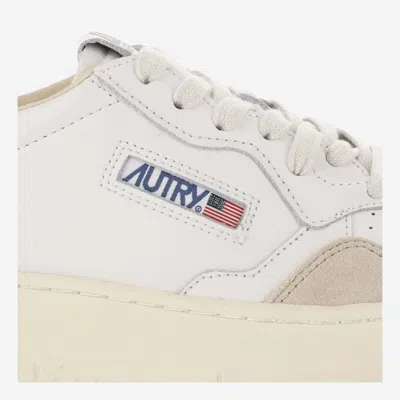 Autry Medalist Low Leather Sneakers