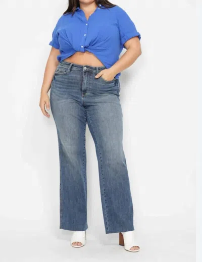 Judy Blue Mid Rise Straight Leg Jean - Plus In Azul In Blue