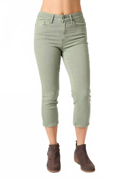 Judy Blue Mid Rise Garment Dyed Non Distressed Capri Jeans In Sage In Green