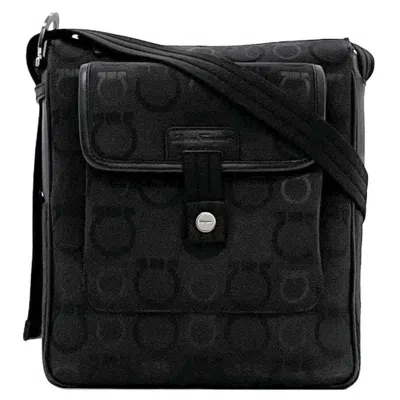 Pre-owned Ferragamo Canvas Leather Shoulder Bag ()