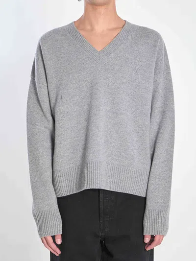 Ami Alexandre Mattiussi Ami V-neck Ribbed Sweater With Embroidered Logo In Gray
