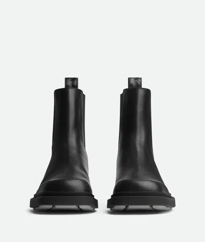 Bottega Veneta Leather Intrecciato-detail Ben Chelsea Boots In Black