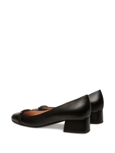 Bally Leather Gold-tone Hardware Heeled Pumps In Black