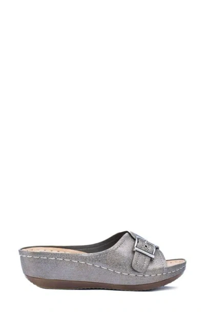 Gc Shoes Justina Buckle Wedge Sandal In Gray