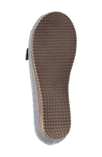 Gc Shoes Justina Buckle Wedge Sandal In Gray