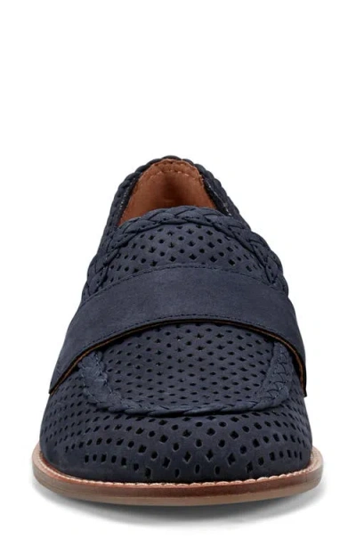 Earth Women's Evvie Round Toe Slip-on Casual Loafers