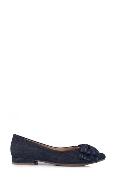 Me Too Alize Bow Pointed Toe Flat
