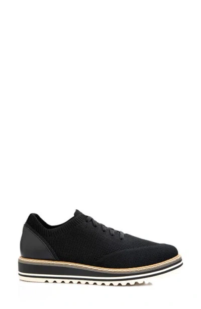 Me Too Arie Knit Sneaker