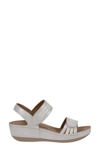 Gc Shoes Women's Samar Wedge Sandals
